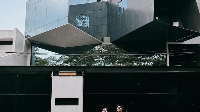Potret rumah baru Aurelie Hermansyah dan Atta Halilintar (Sumber: Instagram/attahalilintar dan Instagram/aurelie.hermansyah)