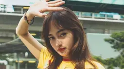 Memiliki banyak talenta, Indahkus memulai karier musiknya nya sejak tahun 2015. Pada waktu kemunculannya di dunia musik, ia merilis singel lagunya dengan judul Inikah Cinta yang sebelumnya pernah dirilih oleh boyband M.E. (Liputan6.com/IG/@indahkus_)