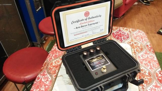 Pedal Gitar edisi khusus Baron