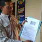 Nasib sial dialami Setyo Budiono. Kabid Kedaruratan dan Logistik BPBD Ponorogo itu harus rela uang tabungannya Rp20 juta raib begitu saja. (Liputan6.com/ Dian Kurniawan)