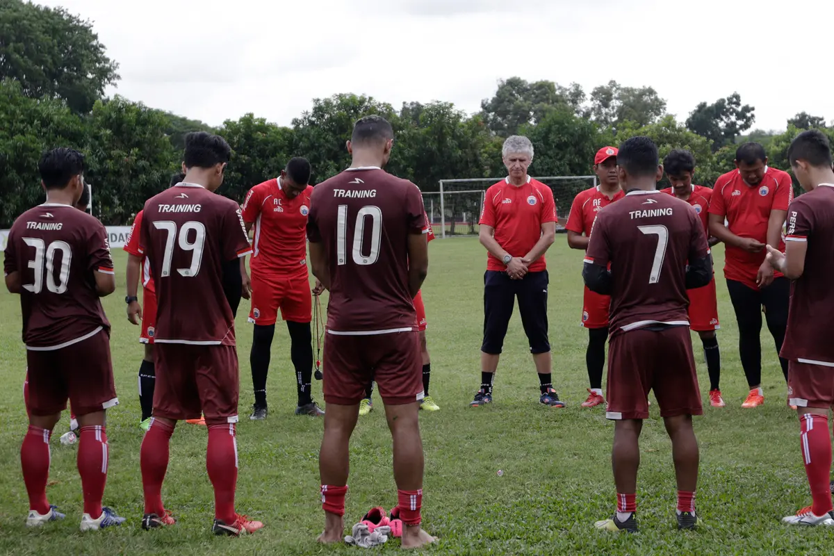 Latihan Perdana Ivan Kolev Bersama Persija Jakarta