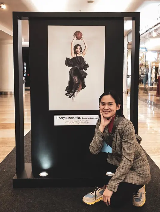 (Instagram/sherylsheinafia)