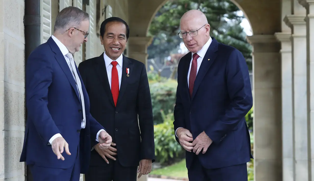 <p>Jokowi menegaskan bahwa kerja sama ekonomi menjadi fokus dalam kunjungan kerja yang dilakukannya ke Australia. (Lisa Maree Williams/Pool Photo via AP)</p>
