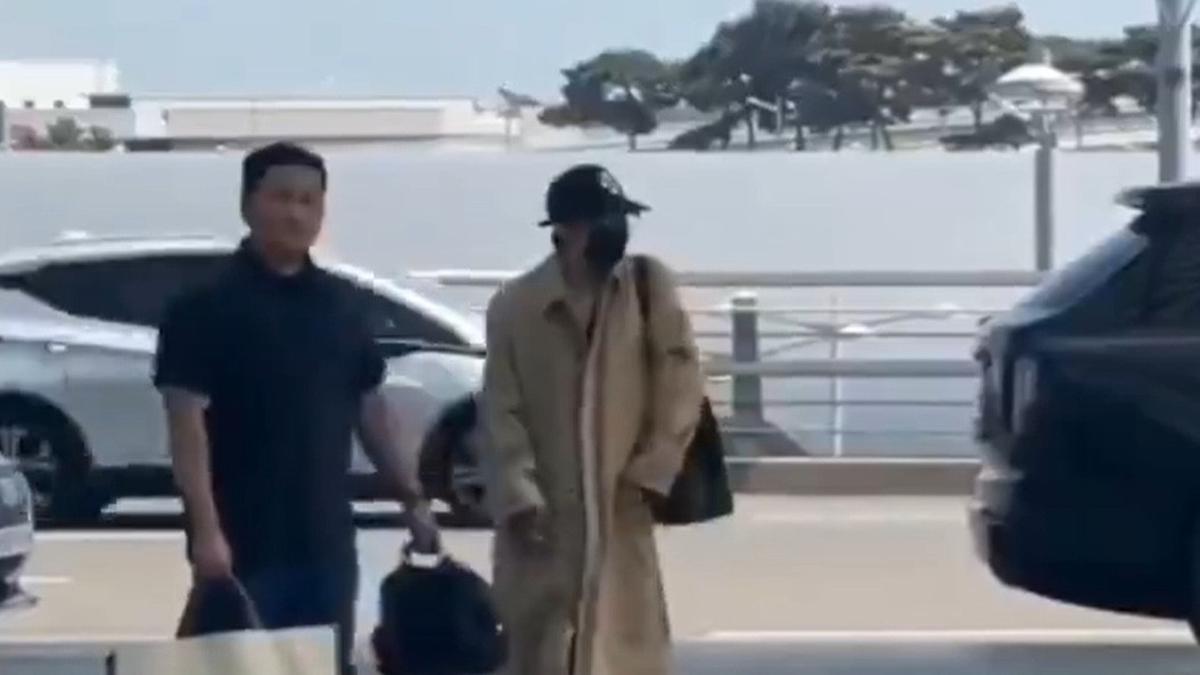 G-Dragon Bergaya Pakai Piama ke Bandara, Harganya Capai Rp 70,7 Juta