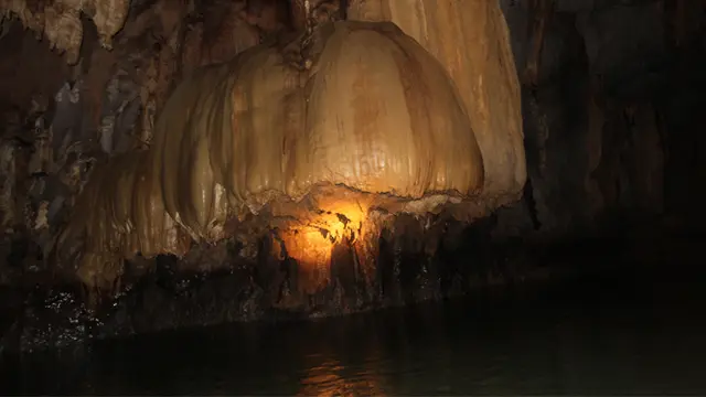 Bertualang ke Sungai Bawah Tanah Terindah di Puerto Princesa