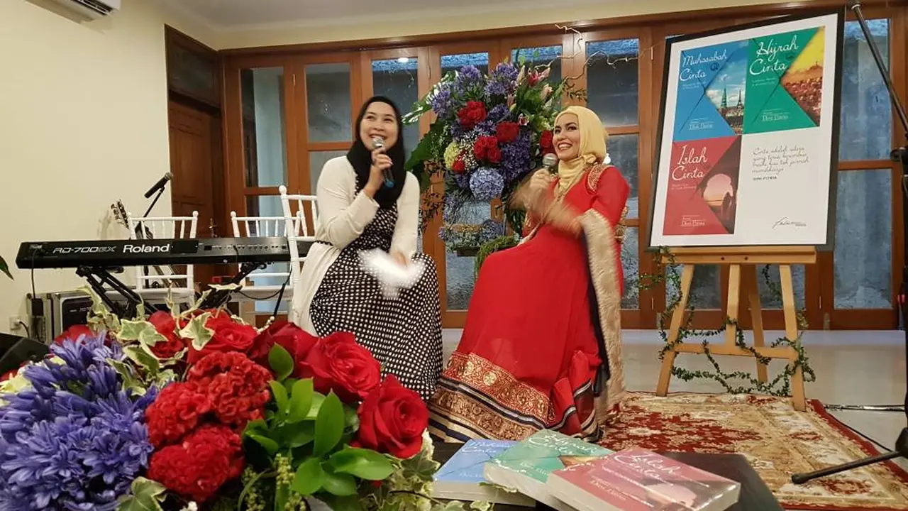 [Bintang] Setelah Jadi Novel, Dini Fitria Berharap Islah Cinta Difilmkan