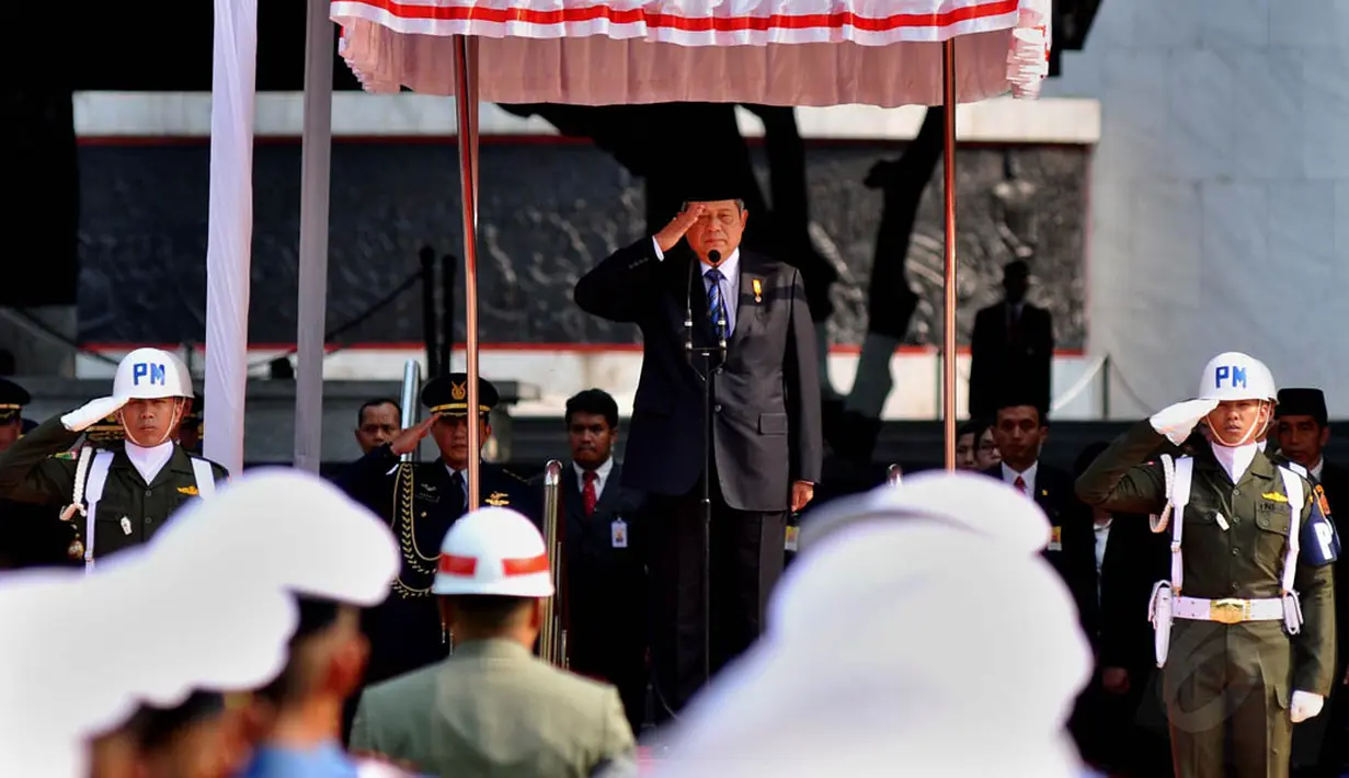 Presiden SBY menjadi inspektur upacara peringatan Hari Kesaktian Pancasila di Monumen Lubang Buaya, Jakarta, (1/10/14). (Liputan6.com/Johan Tallo)
