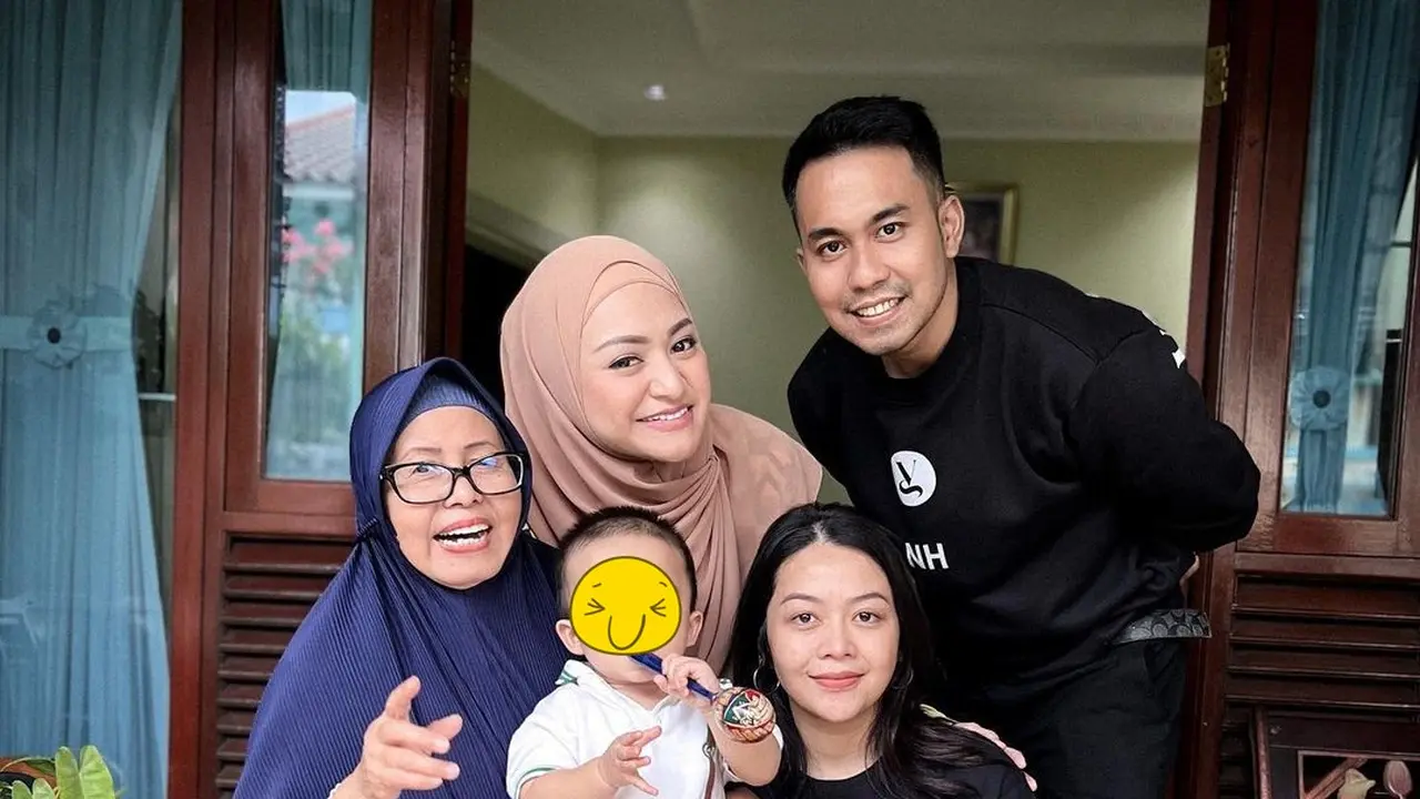 Akui CLBK, Ini 6 Potret Kedekatan Nathalie Holscher dan Mantan Pacarnya