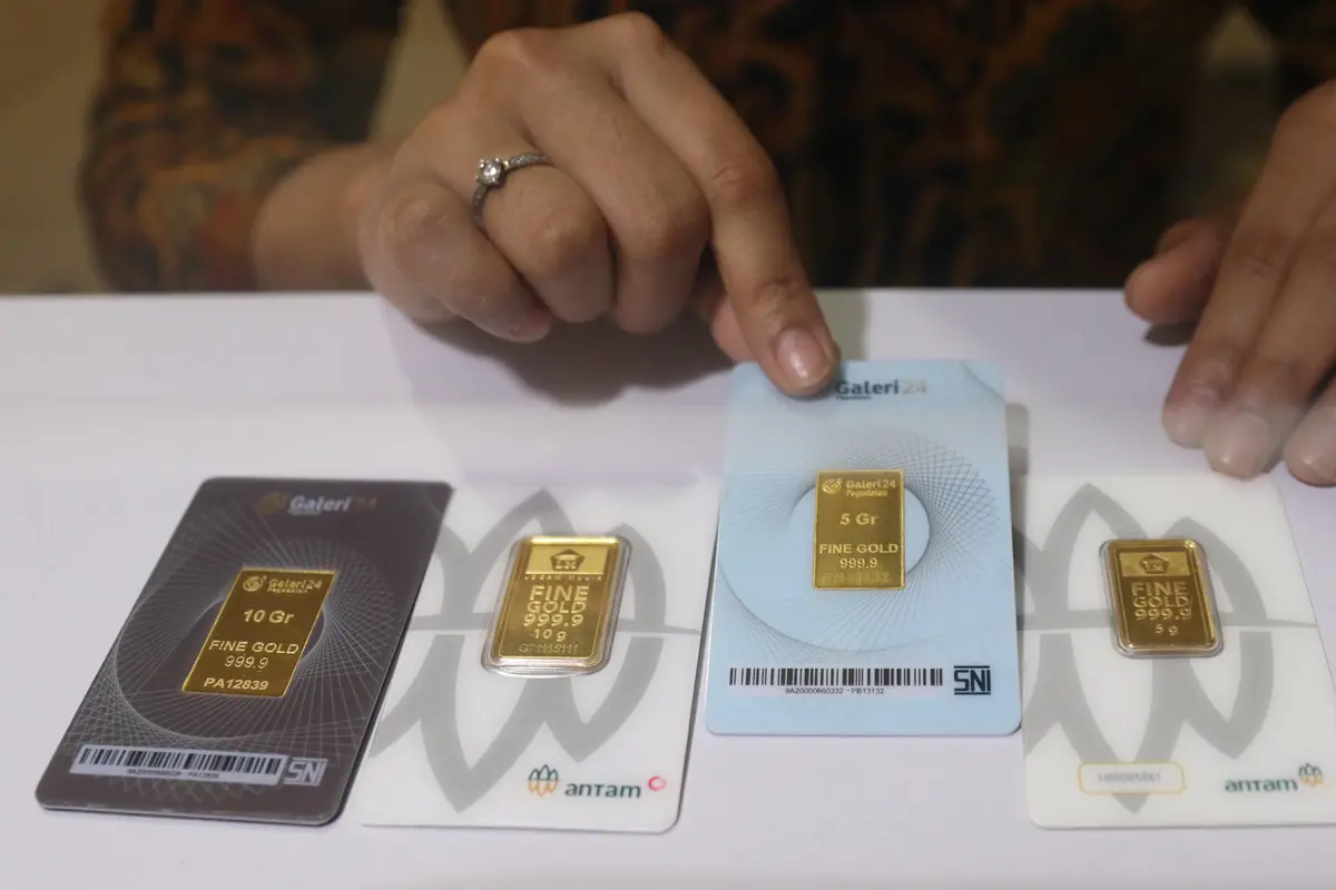 FOTO: Harga Emas Antam Alami Penurunan