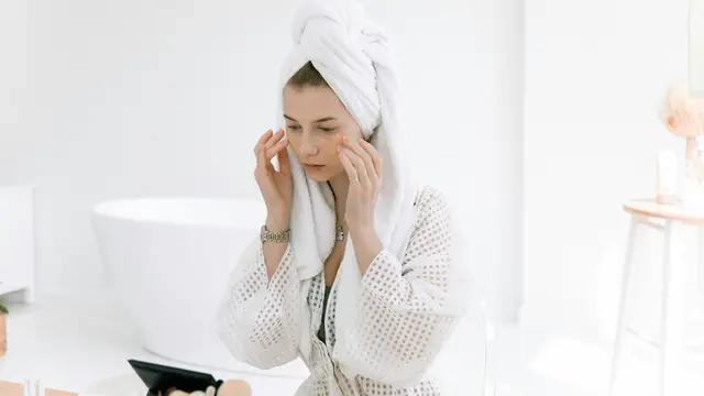 2. Membuat Kulit Lebih Cerah dan Merata