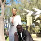 Bintang Madura United, Greg Nwokolo menikahi model cantik, Kimmy Jayanti di Australia, Minggu (20/5/2018). (Instagram.com/kimmyjayanti)