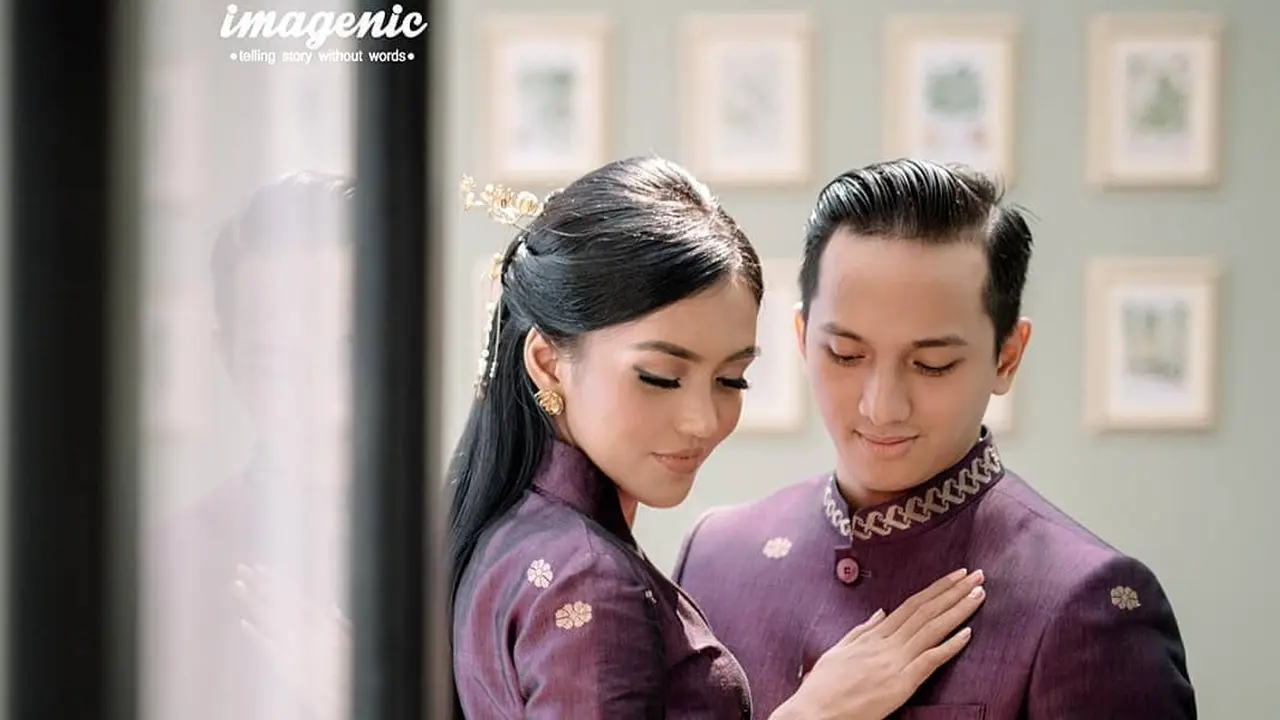 [Bintang] Ge Pamungkas Lamar Anastasia Herzigova