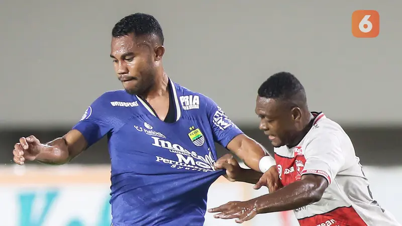 Foto: Jatuh Bangun Persib Bandung Pertahankan Keunggulan dari Madura United di Pekan ke-15 BRI Liga 1