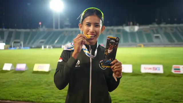 Atlet Indonesia Emilia Nova menyumbang emas panahan di SEA Games 2025