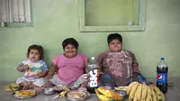 Seorang ayah di India mengatakan, ingin menjual ginjalnya untuk mengobati ketiga anaknya yang menderita obesitas.
