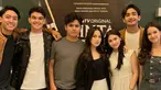 Potret konferensi pers series Cinta Mati. Aisyah Aqilah, Mahdy Reza hingga Cantika Putri Kirana turut serta membintangi series ini. Series tersebut merupakan debut series Richelle Skornicki dan series ketiga untuk Aliando. Meski rata-rata pemainnya baru pertama kali adu akting bareng, namun para pemainnya sudah kompak dan dekat satu sama lainnya di balik layar. (Liputan6.com/IG/@chelle.gs)