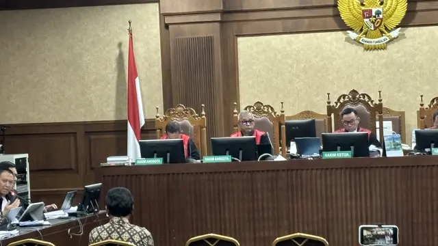 Ketegangan di Awal Sidang Nadiem, Saksi Dilaporkan ke KPK Diduga Terima Uang
