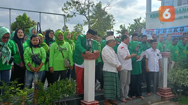 Caleg hingga Simpatisan PPP Dukung Prabowo-Gibran di Pemilu 2024. (Yandhi Deslatama/Liputan6.com). (Selasa, 23/01/2024).