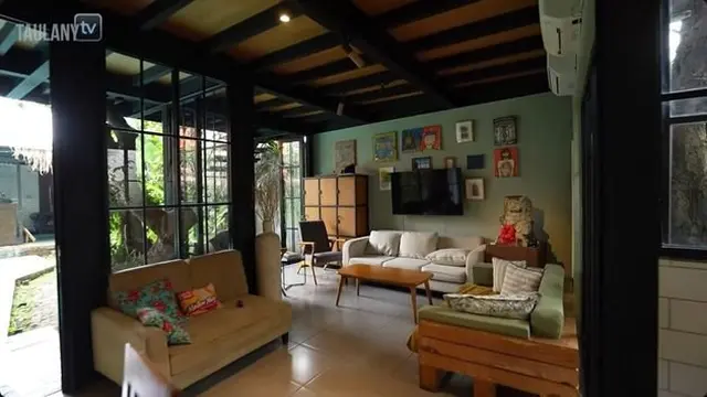 12 Potret Rumah Dwi Sasono dan Widi Mulia, Berkonsep Eco-Friendly dan Estetik Banget