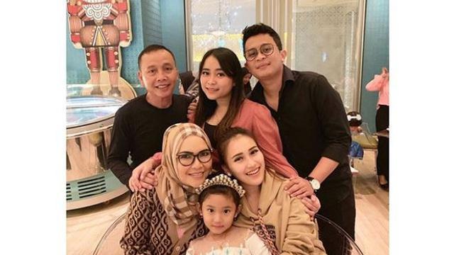 Ayu Ting Ting (Foto: Instagram/@ayutingting92)