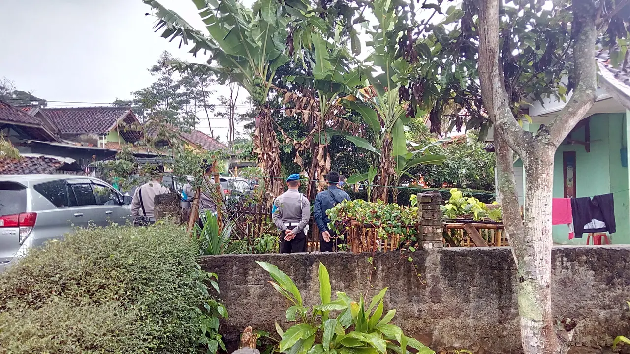 20170601-penggeledahan-garut-teroris