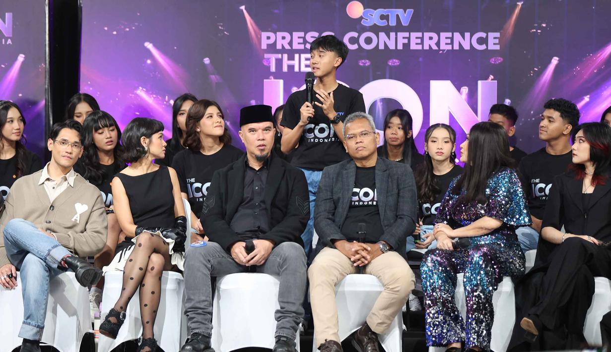 Ini menjadi bukti keseriusan SCTV menggarap ajang pencarian bakat tersebut. Tampak dalam foto, salah satu peserta terpilih The Icon Indonesia berdiri memperkenalkan diri saat peluncuran ajang pencarian bakat The Icon Indonesia di SCTV Tower, Jakarta, Senin (6/4/2026). (Kapanlagi/Budy Santoso)