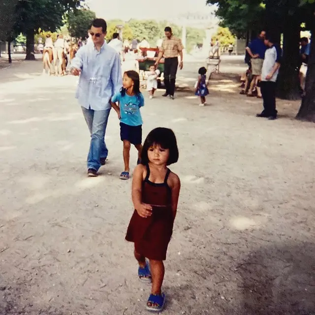 6 Potret Lawas Masa Kecil Alyssa Daguise, Kompak dengan Kakak dan Adiknya