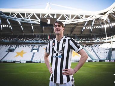Dusan Vlahovic resmi menjadi pemain baru Juventus. (Dok. Juventus)