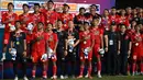 Airmata berjatuhan saat timnas Indonesia menyanyikan lagu kebangsaan Indonesia Raya di podium utama sepak bola putra SEA Games ke-32 di Phnom Penh pada 16 Mei 2023. (MOHD RASFAN/AFP)