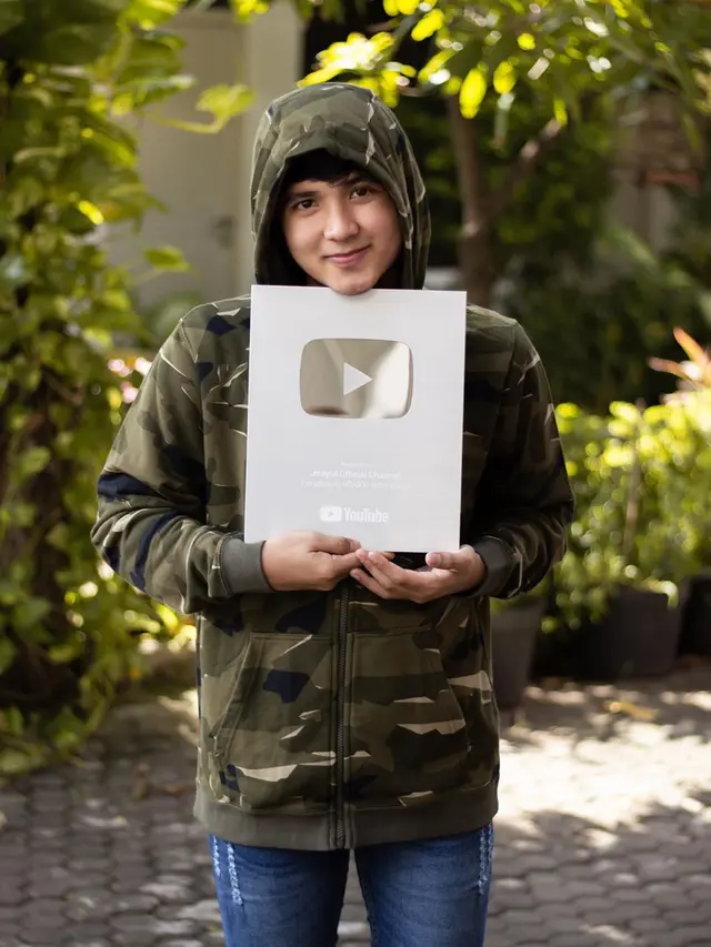 ilustrasi Potret Jirayut Afisan, aktor pintu berkah indosiar yang memiliki suara emas dan berbakat/instagram: @jirayutdaa4official