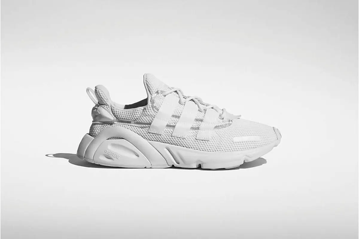 Sepatu adidas OZWEEGO dan LXCON