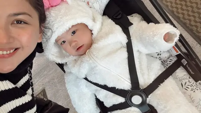Baby Kyara ikut liburan ke Jepang. (credit:instagram.com/jscmila)