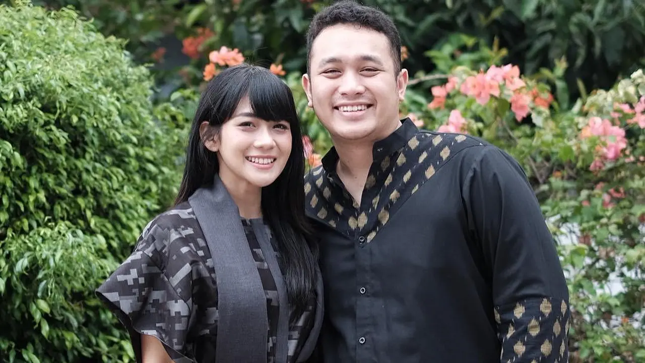 Gilang Dirga dan Adiezty Fersa