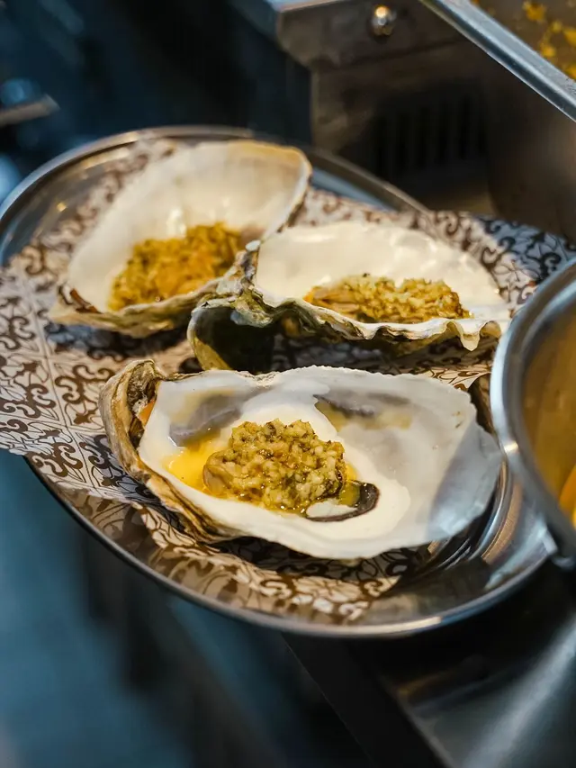 Hadir di PIK 2, Oyster Dealer Tawarkan Variasi Seafood yang Menggoda Lidah