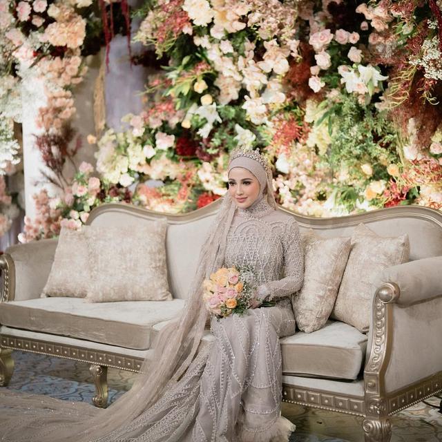 6 Potret Miskah Kakak Ipar Fadil Jaidi dari Sebelum hingga Setelah Menikah, Dipuji Bak Barbie