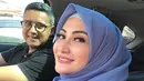 Seperti inilah kebersamaan Natalie Sarah dengan sang suami. Ia terlihat diantar ke lokasi syuting oleh sang suami. (Foto: instagram.com/natalie_sarahs)