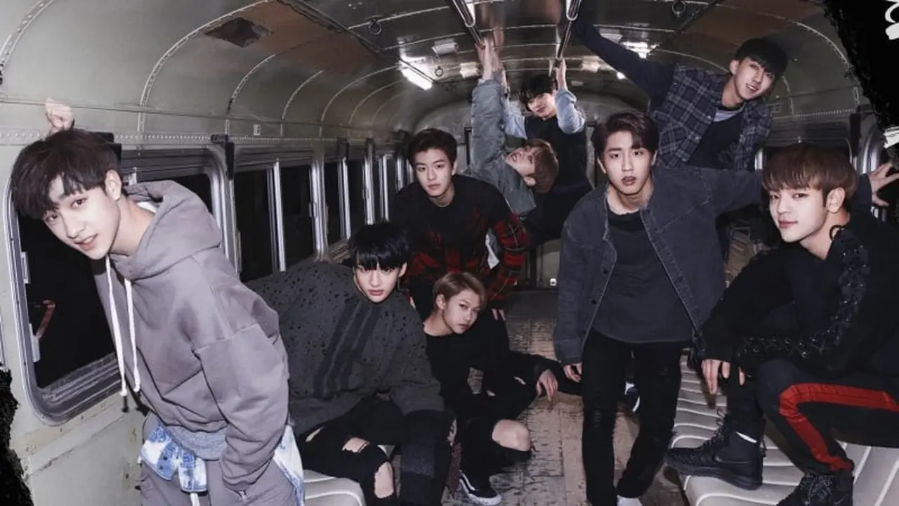 Stray Kids