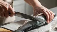 7 Tips Membersihkan Ikan Tanpa Merusak Teksturnya, Daging Utuh, Kenyal, dan Lezat