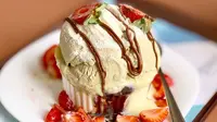 Menyajikan Es Krim Berbahan MSG dan Santan Keliling Jakarta