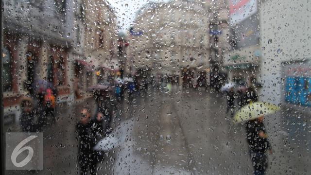 50 Kata Mutiara Tentang Hujan Yang Lucu Dan Bikin Baper Hot Liputan6 Com