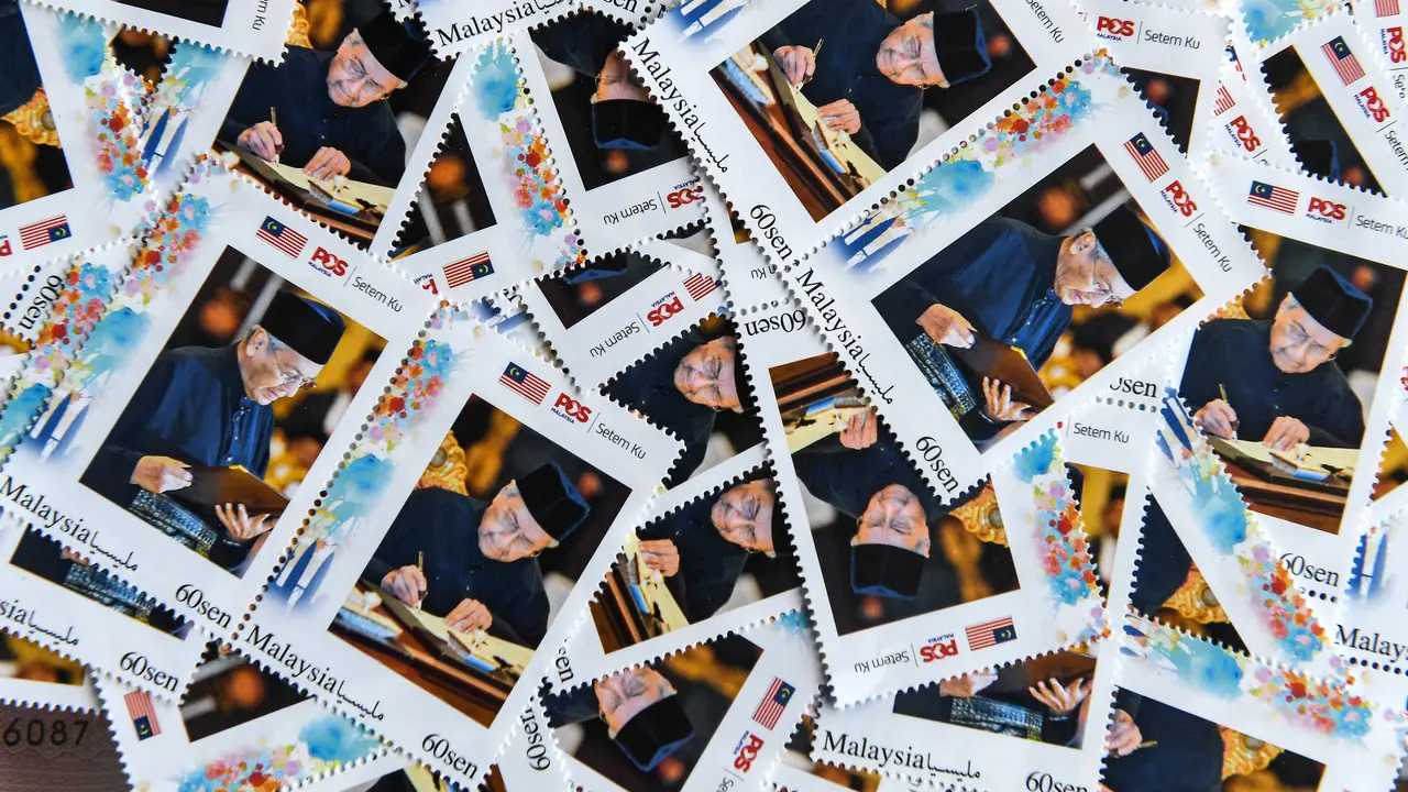 Ulang Tahun ke-93, Beredar Prangko Bergambar Mahathir Mohamad