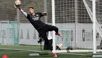 Real Madrid Siap Cuci Gudang di Musim Panas 2026, Andriy Lunin Masuk Daftar Jual