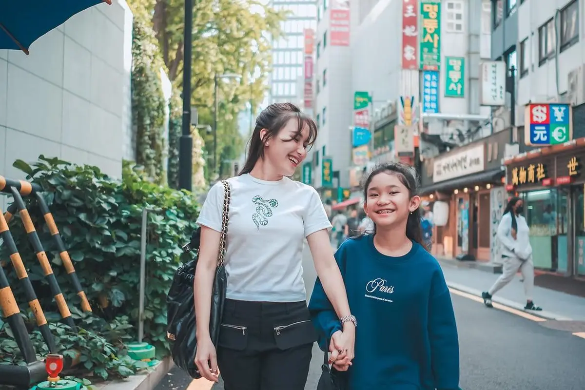 Ayu Ting Ting dan Bilqis (Instagram/ayutingting92)
