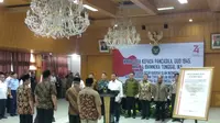 14 orang dari eks Harokah Islam Indonesia, eks DI/TII, eks NII membacakan ikrar setia kepada Pancasila, UUD 1945, NKRI, dan Bhinneka Tunggal Ika. (Liputan6.com/Putu Merta Surya Putra)