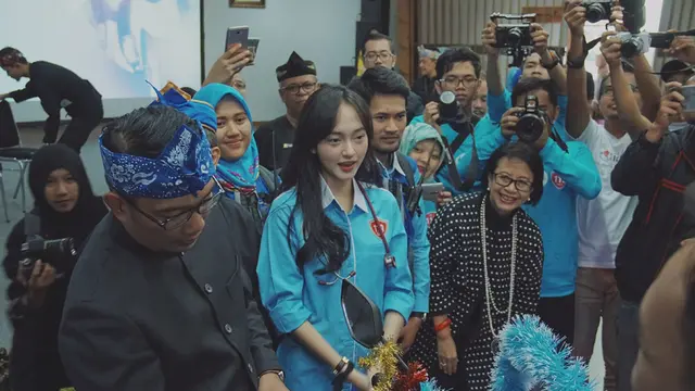 6 Pesona Indah Kusuma, Dokter Cantik  yang Terjun ke Dunia Musik