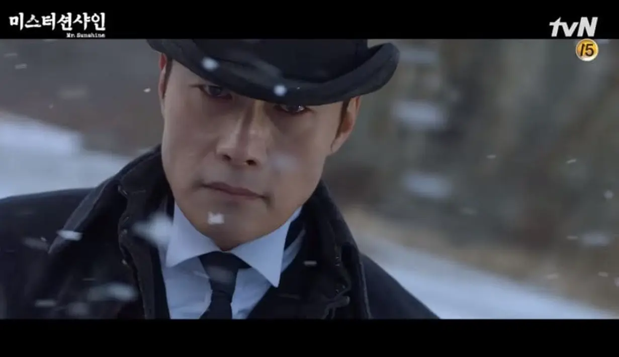 Drama Mr. Sunshine ini sendiri ditulis oleh Kim Eun Sook. Ia adalah penulis dari drama Descendants of the Sun Goblin. Drama ini disutradarai oleh Lee Eung Bok, sutradara dari Goblin dan Descendants of the Sun. (Foto: soompi.com)