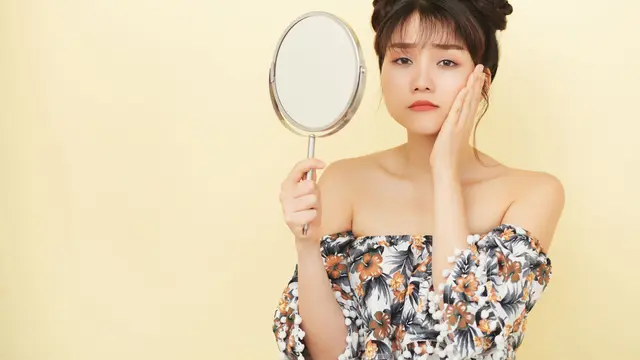 Ilustrasi Penggunaan Makeup