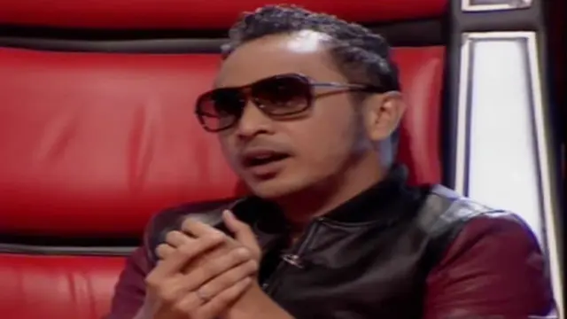 Battle antara Agnes Ovilia dan Monika Yulianti - The Voice Indonesia
