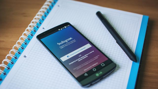 Ilustrasi Instagram