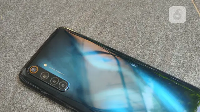 Tampilan belakang Realme 6 Pro. Liputan6.com/Iskandar